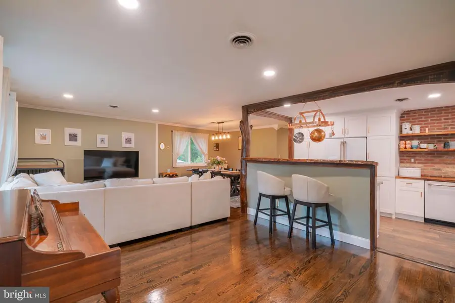 9021 Buckner Rd, Alexandria, VA 22309 - #3