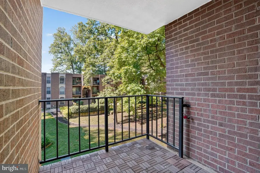 3358 Woodburn Rd #22, Annandale, VA 22003 - #3