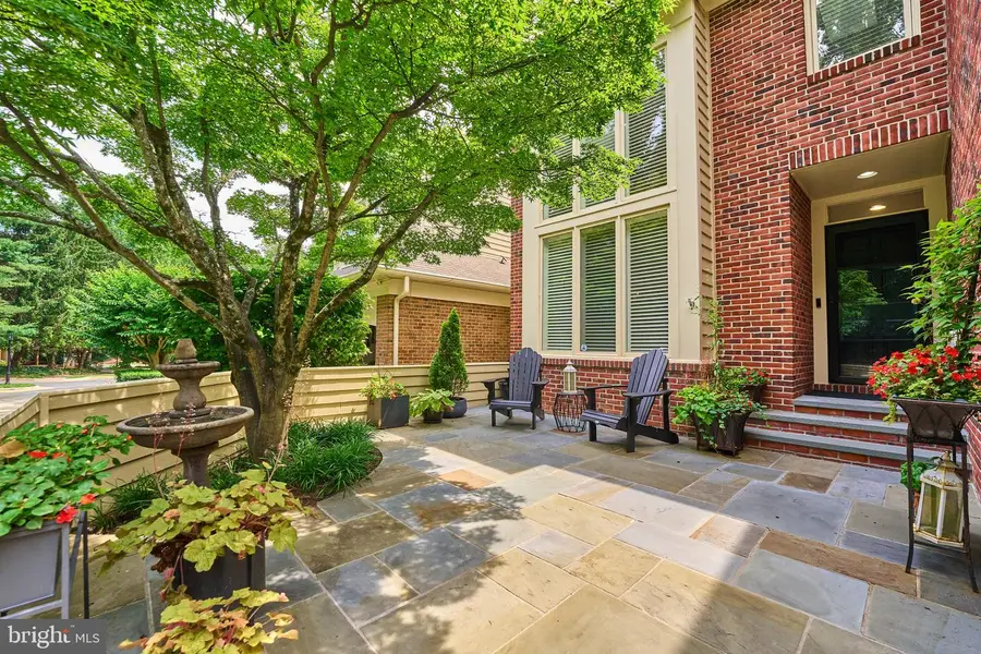 1416 Hemingway Ct, Reston, VA 20194 - #3