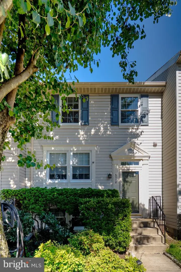 5718 Croatan Ct, Centreville, VA 20120 - #1