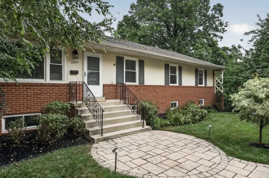 7608 Salem Rd, Falls Church, VA 22043 - #3
