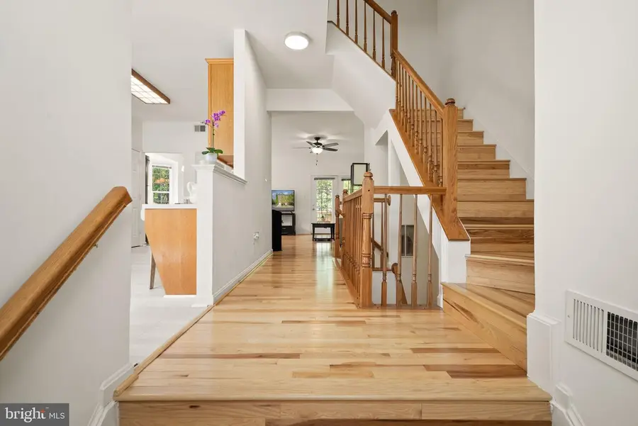 2901 Jessica Ct, Vienna, VA 22181 - #3