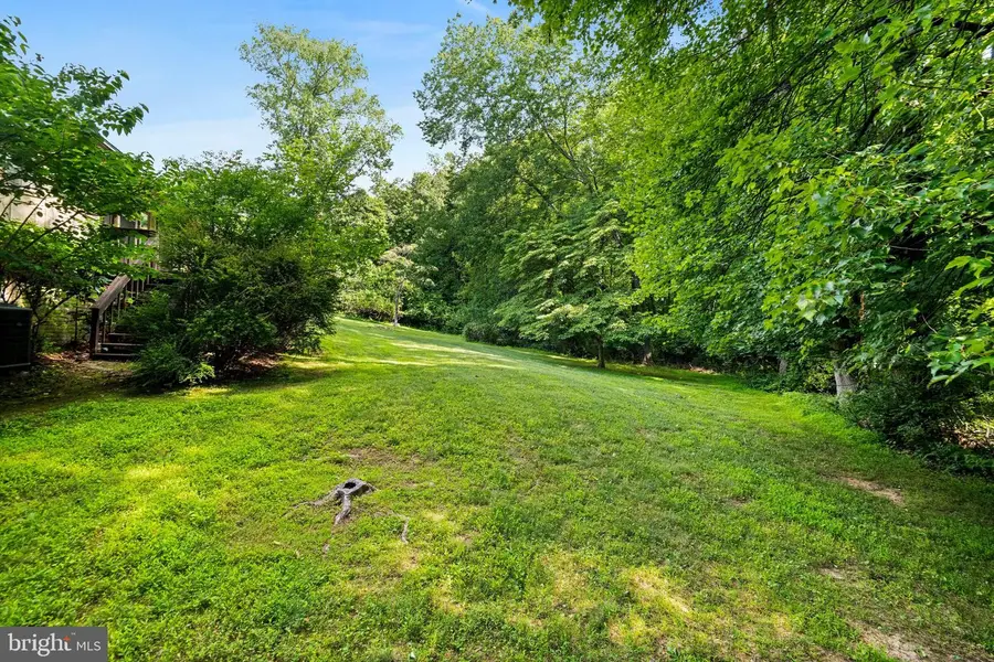12104 Vale Rd, Oakton, VA 22124 - #3