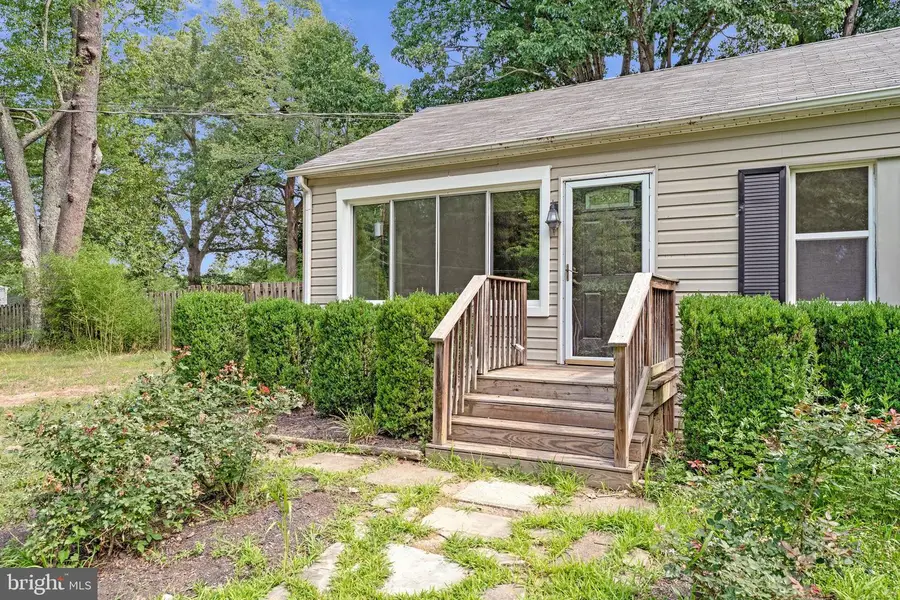 10459 Greene Dr, Lorton, VA 22079 - #2