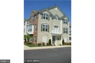 5019 Greenhouse Ter, Centreville, VA 20120 - #1
