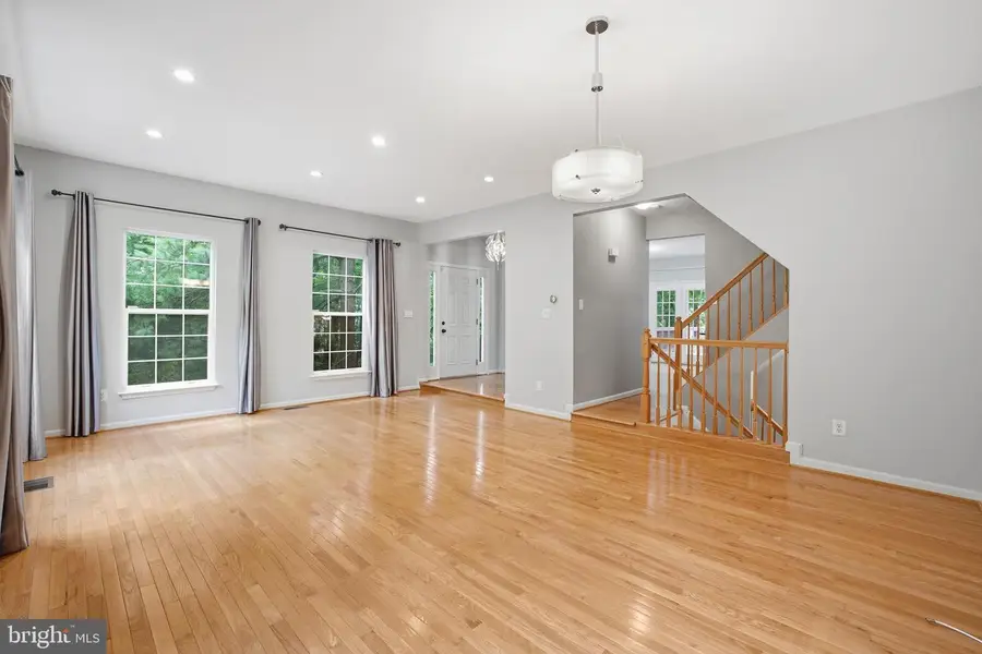 4601 Buckhorn Rdg, Fairfax, VA 22030 - #2