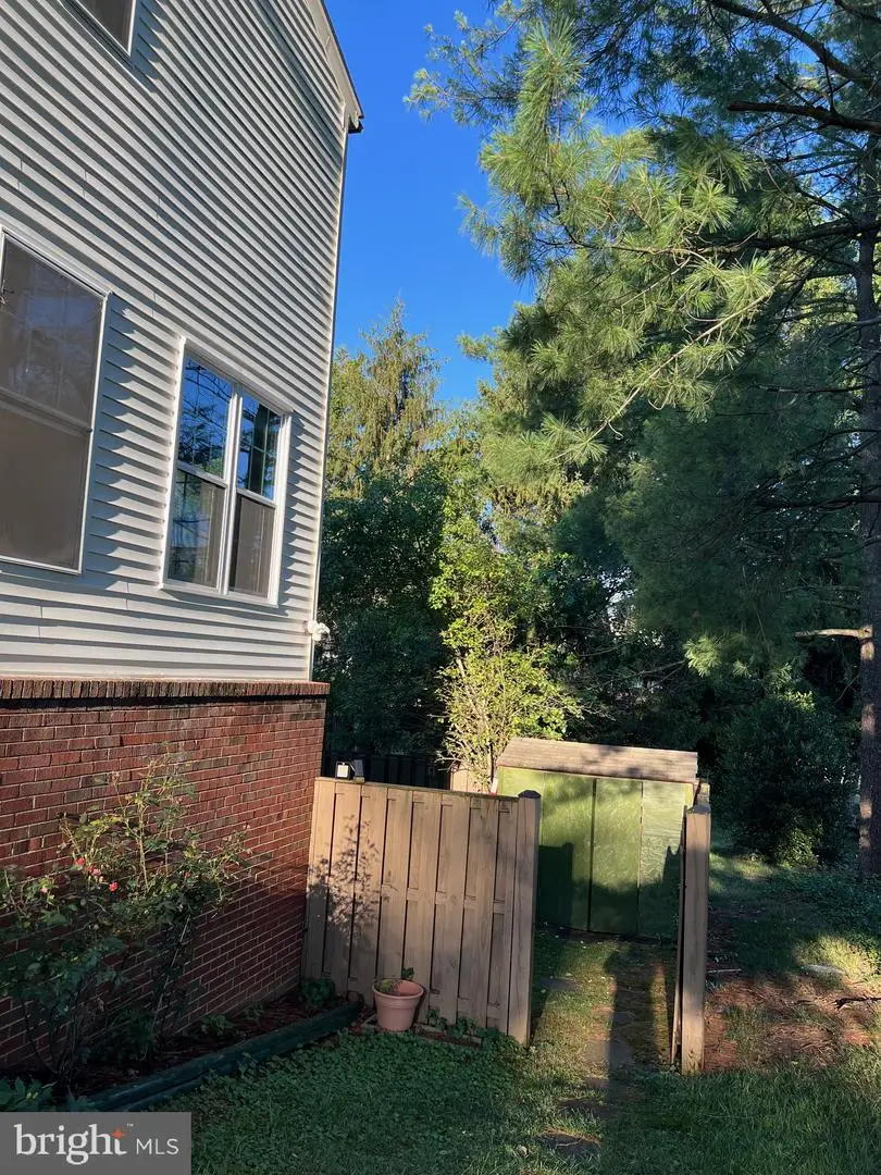 2829 Grovemore Ln, Vienna, VA 22180 - #3