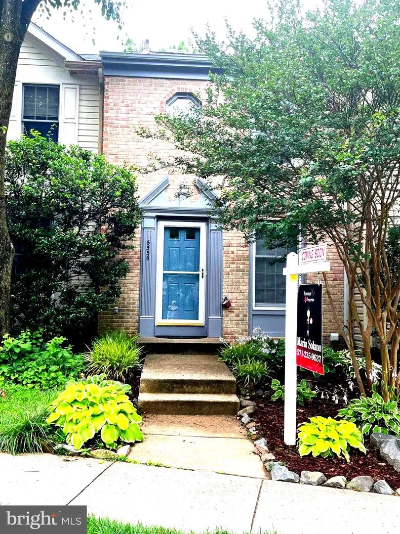 6556 Skylemar Trl, Centreville, VA 20121 - #1