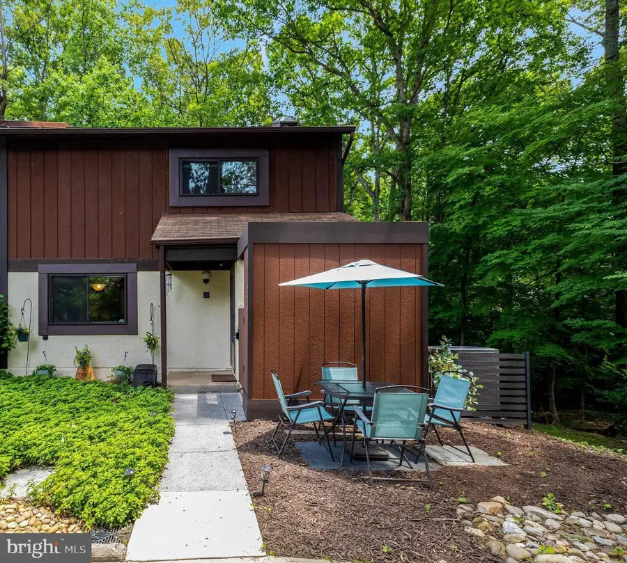 2231 Wheelwright Ct, Reston, VA 20191 - #2
