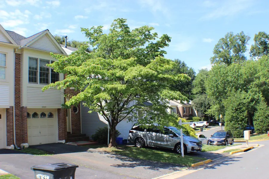 3869 Waythorn Pl, Fairfax, VA 22033 - #2