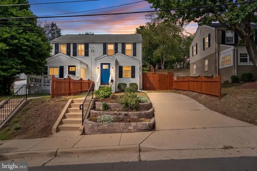 2720 Jefferson Dr, Alexandria, VA 22303 - #2