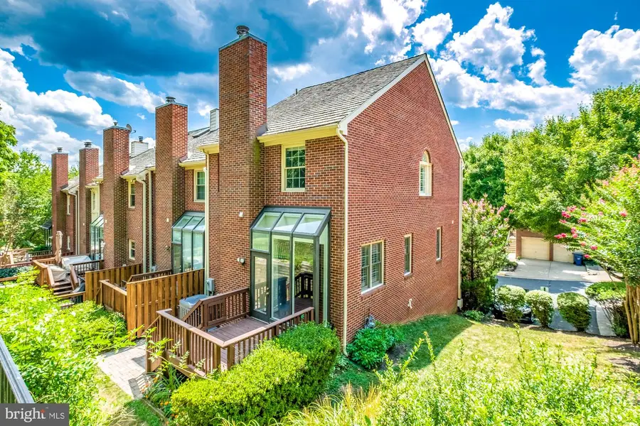 6008 Kelsey Ct, Falls Church, VA 22044 - #3