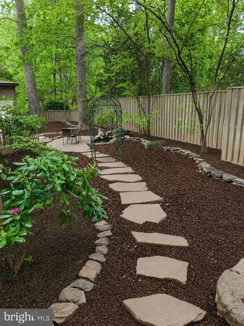 5803 Hall St, Burke, VA 22015 - #3