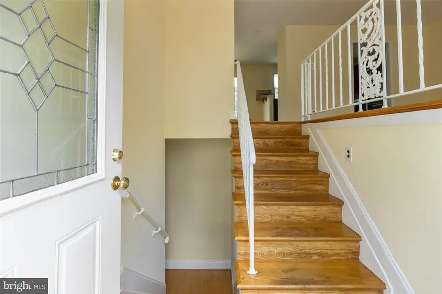 5627 Ottawa Rd, Centreville, VA 20120 - #2