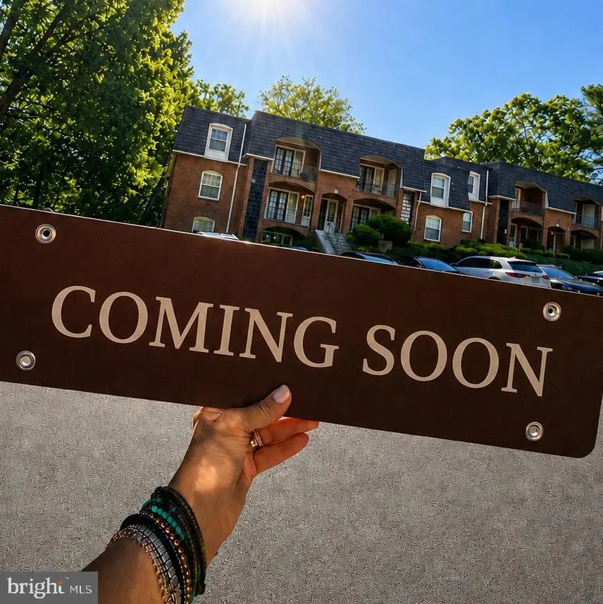 5913 Prince James Dr #i ("eye"), Springfield, VA 22152 - #1