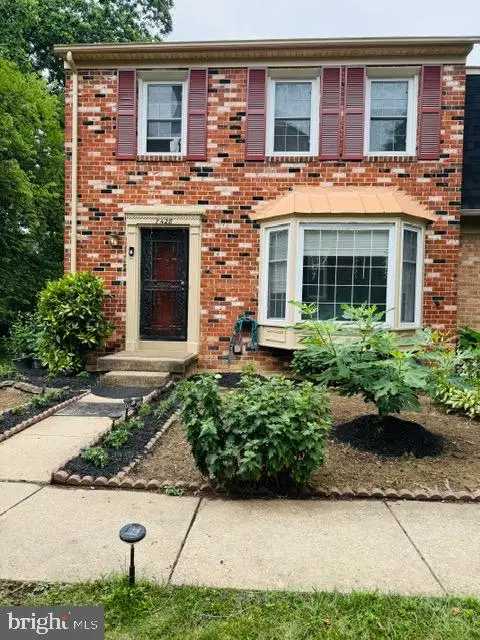 7428 Fountain Head Dr, Annandale, VA 22003 - #1