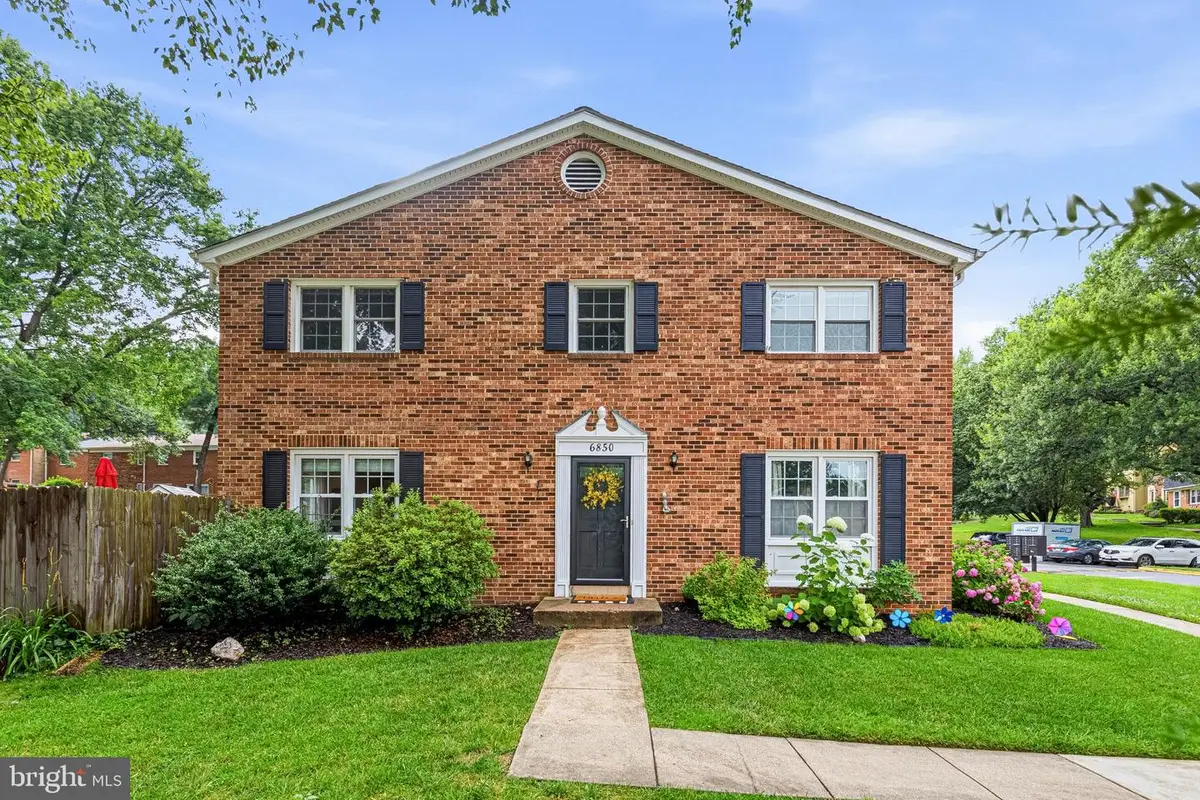 6850 Brian Michael Ct, Springfield, VA 22153 - #1