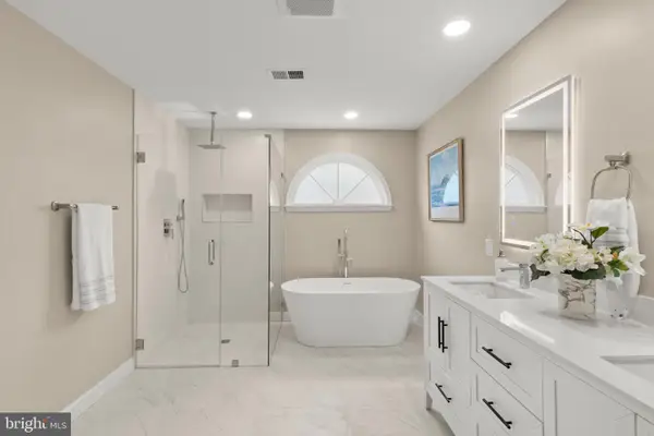 6312 Chaucer View Cir, ALEXANDRIA, VA 22304