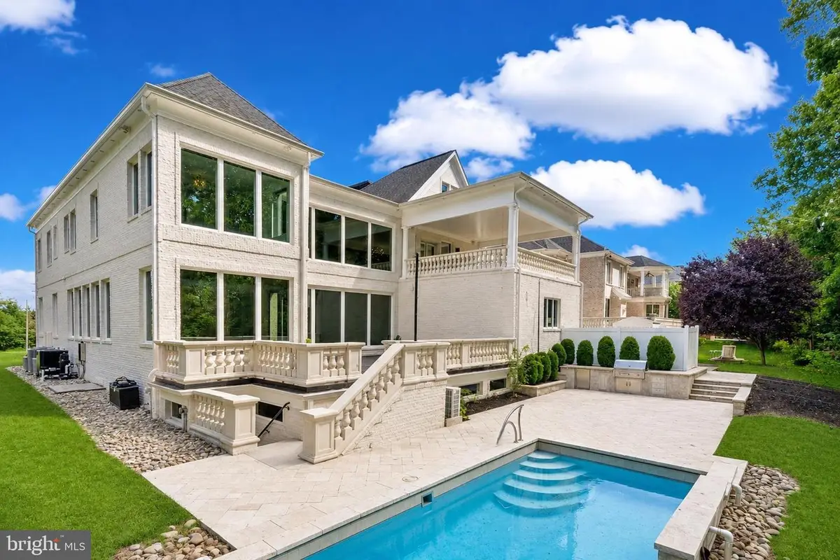 6600 Reserves Hill Ct, Annandale, VA 22003 - #1