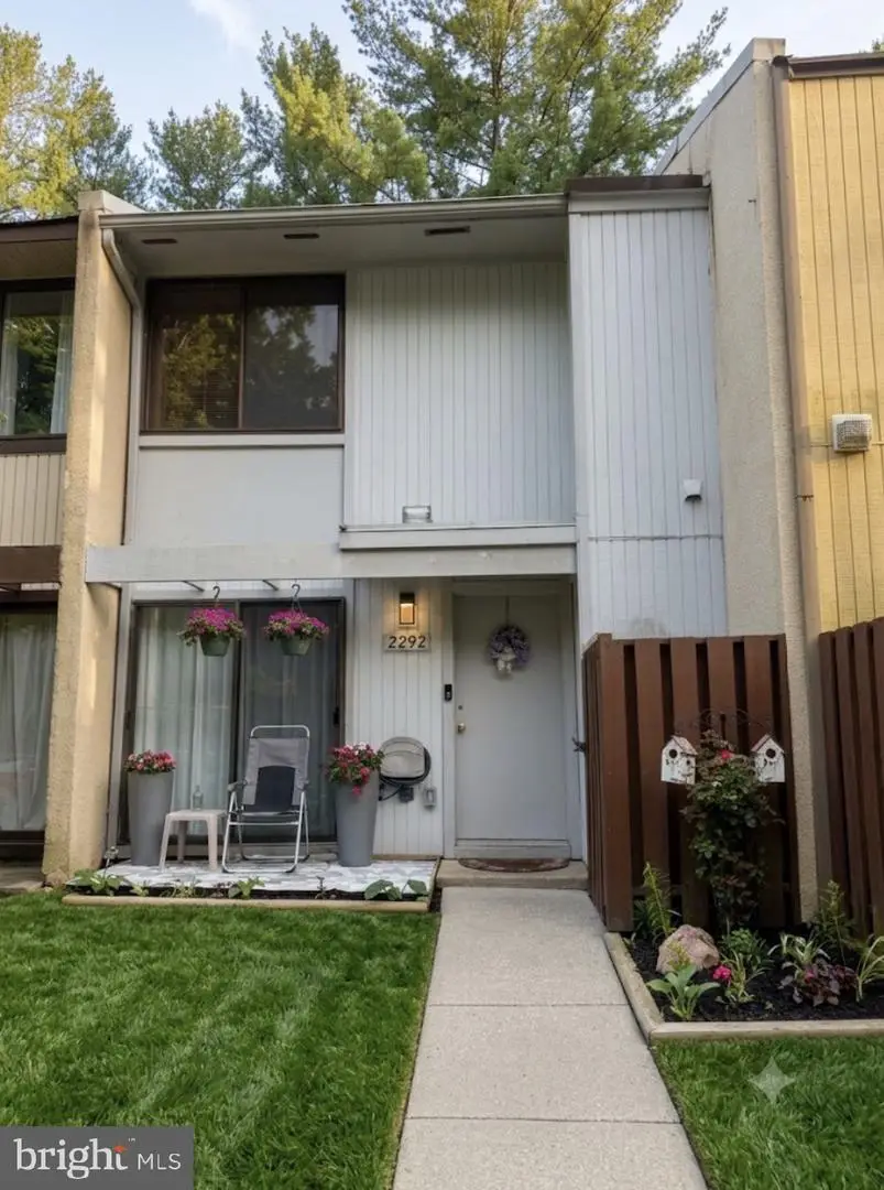 2292 White Cornus Ln, Reston, VA 20191 - #1