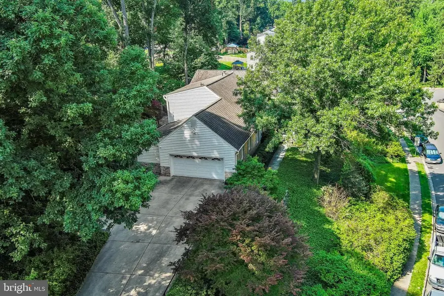 6336 Torrence St, Burke, VA 22015 - #2