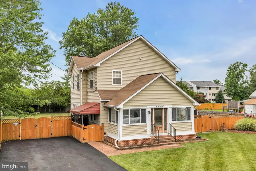 8604 Woodlawn Ct, Alexandria, VA 22309 - #2