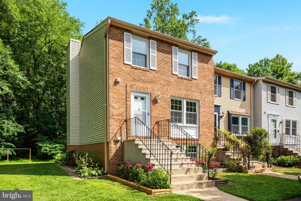 5712 Round Top Ln, BURKE, VA 22015