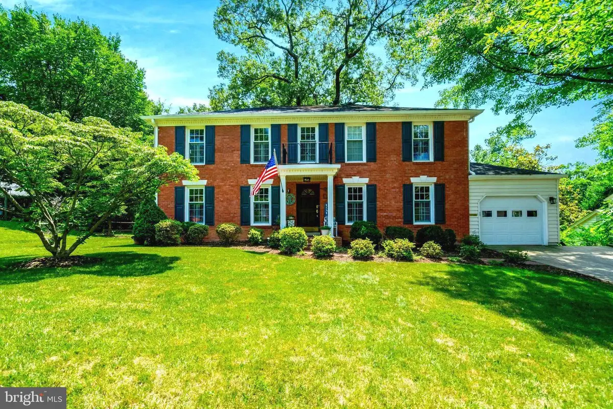 4315 Wakefield Dr, Annandale, VA 22003 - #1