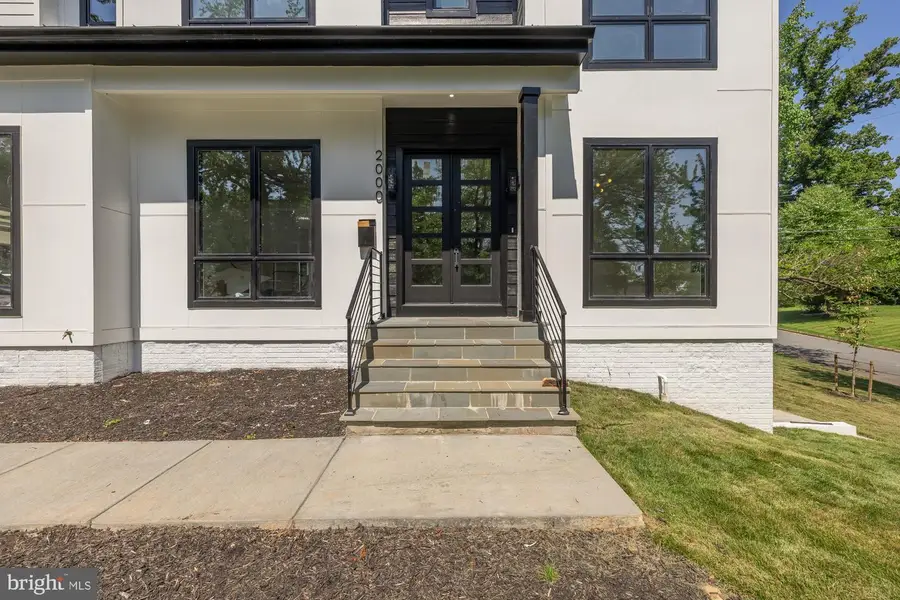2000 Oswald Pl, Falls Church, VA 22043 - #3
