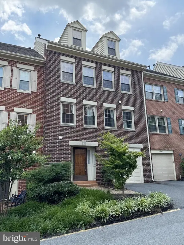 5105 Skyline Village Ct #8, ALEXANDRIA, VA 22302