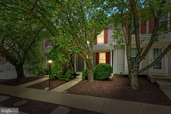 11908 Fieldthorn Ct, RESTON, VA 20194