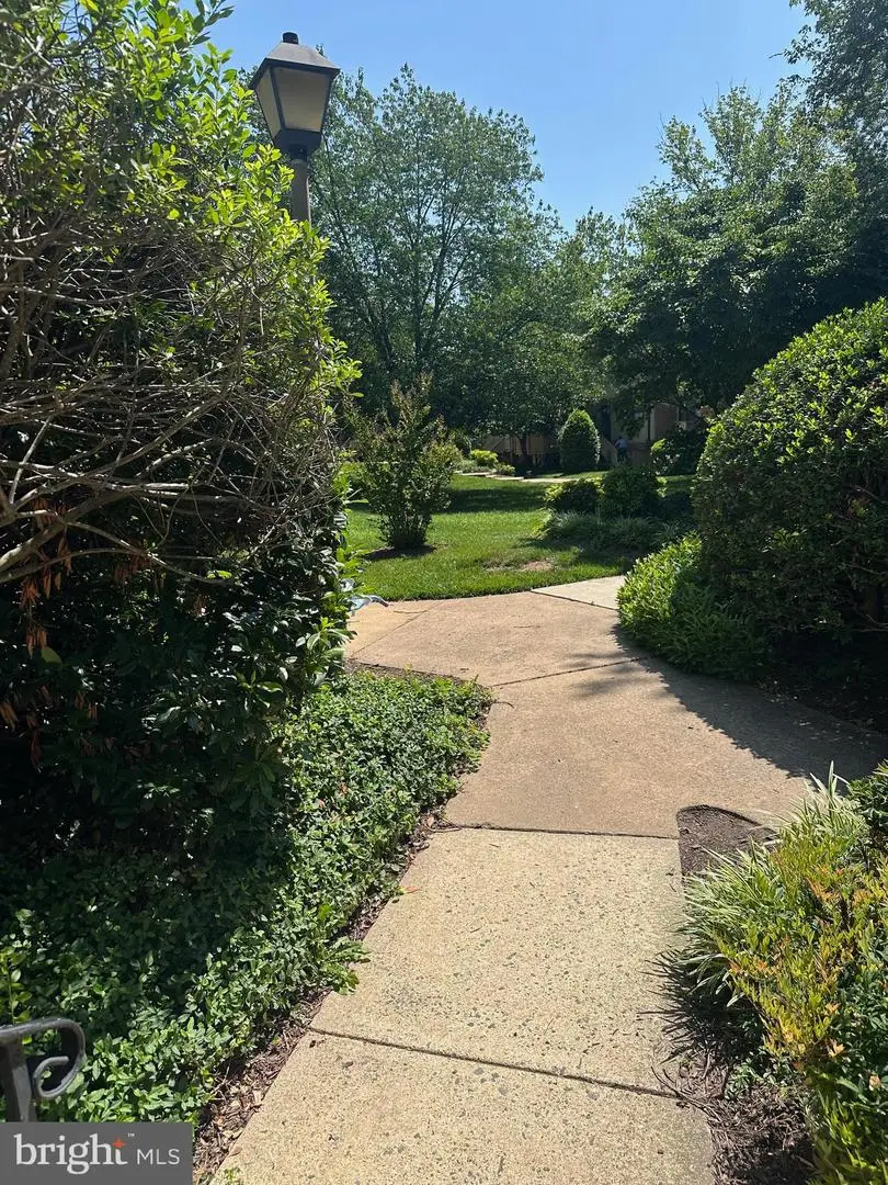 2503 Glengyle Dr #143, Vienna, VA 22181 - #2