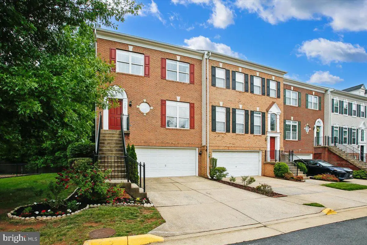 7301 Oldham Leeds Way, Springfield, VA 22150 - #1