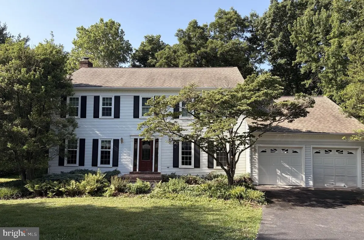 2754 Copper Creek Rd, Herndon, VA 20171 - #1