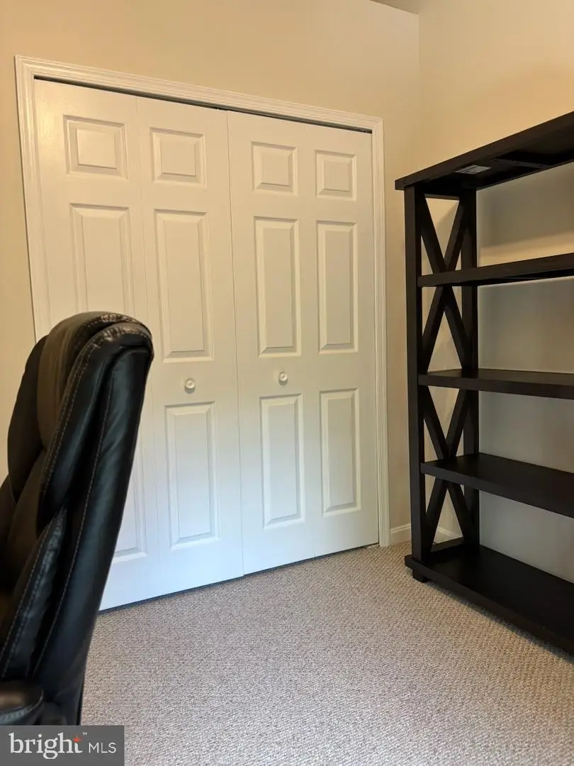 6014 Lands End Ln, Alexandria, VA 22315 - #2
