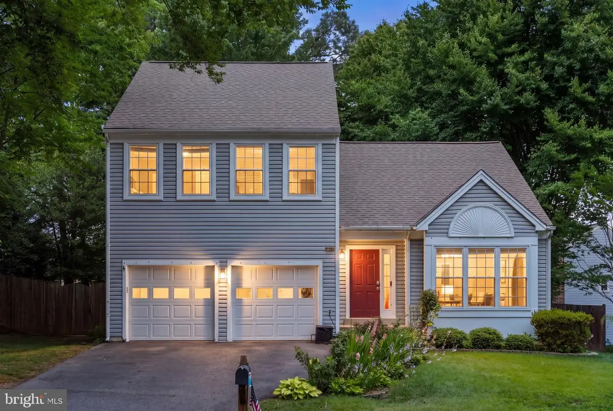 9030 Chestnut Ridge Rd, Fairfax Station, VA 22039 - #1