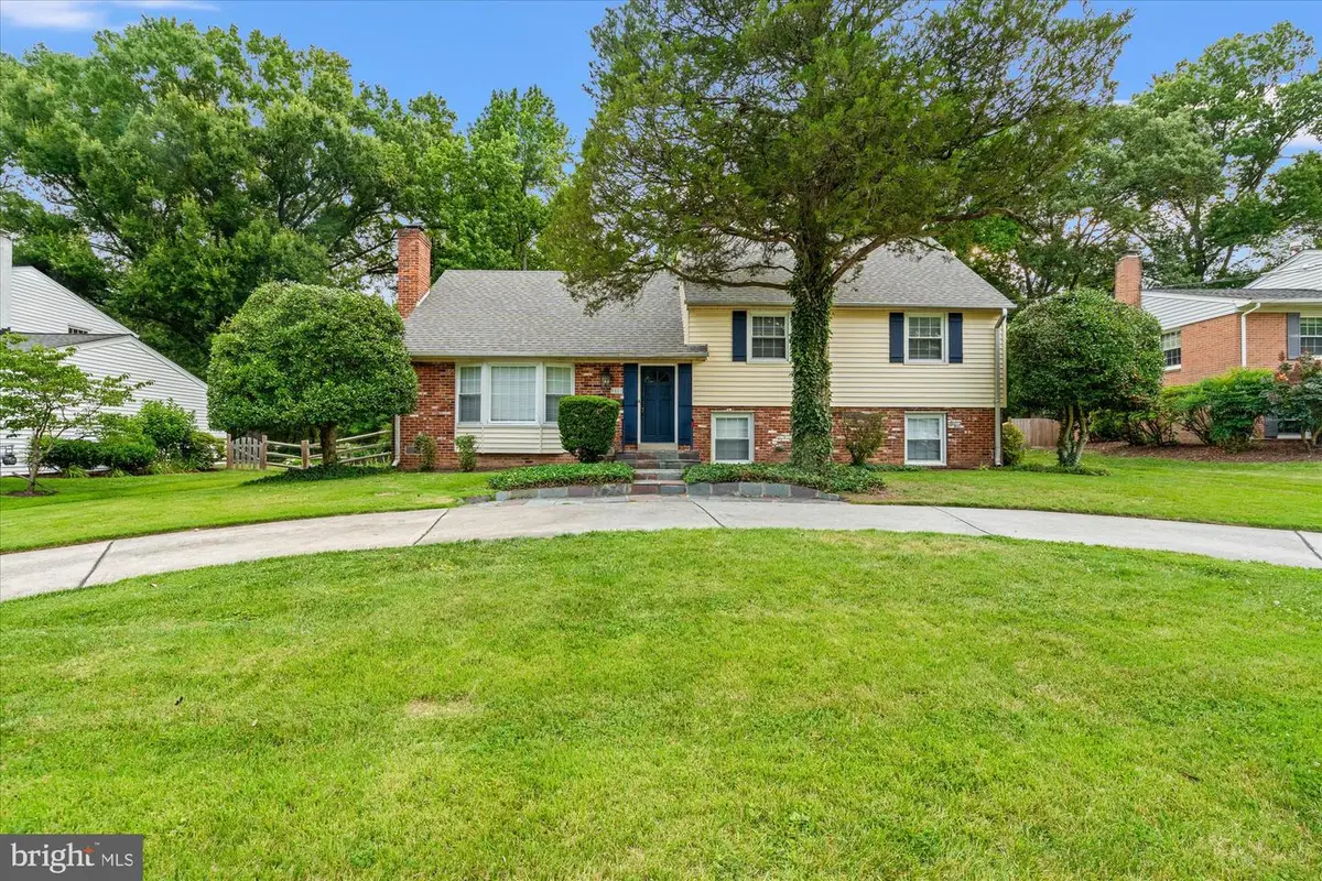8403 W Boulevard Dr, Alexandria, VA 22308 - #1