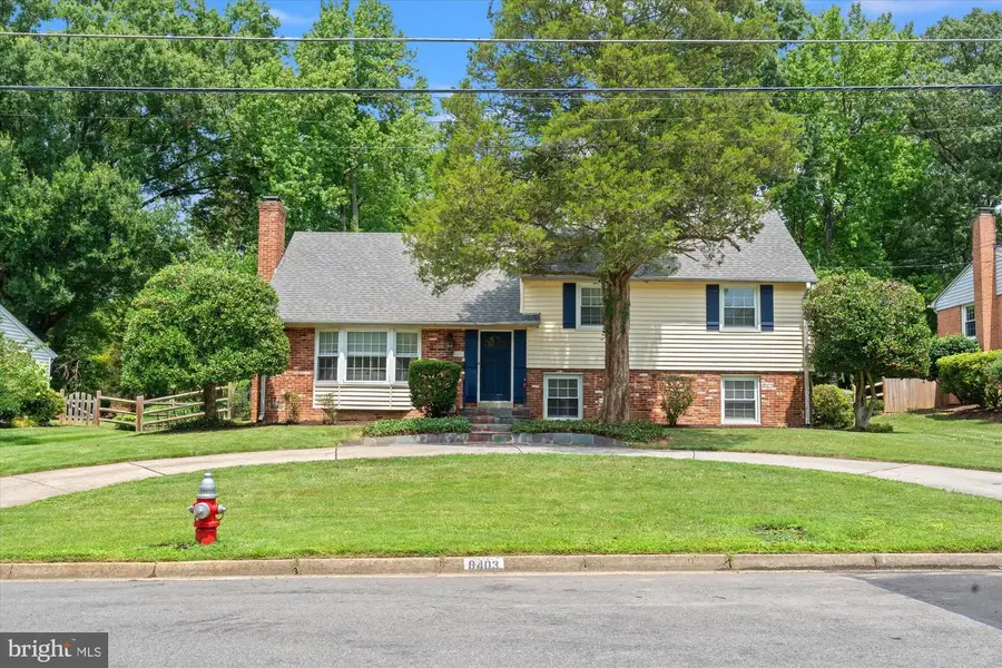 8403 W Boulevard Dr, Alexandria, VA 22308 - #2