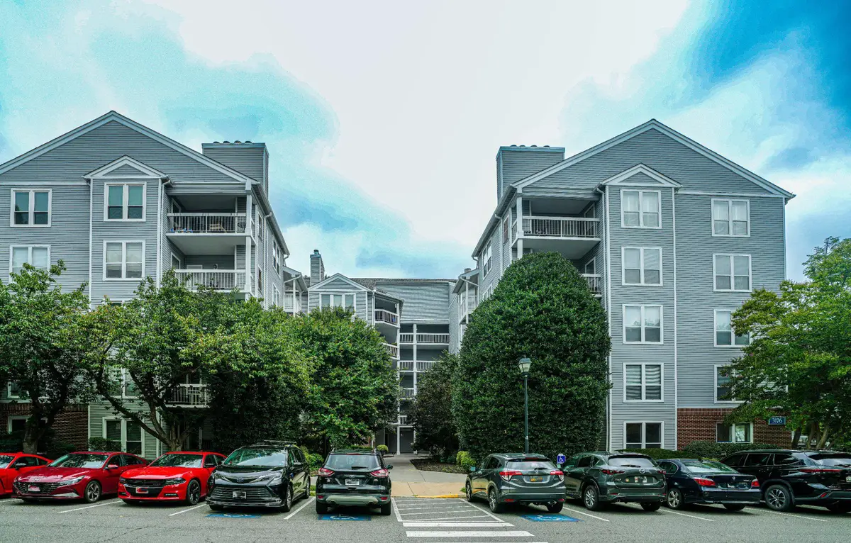 3176 Summit Square Dr #4-c5, Oakton, VA 22124 - #1