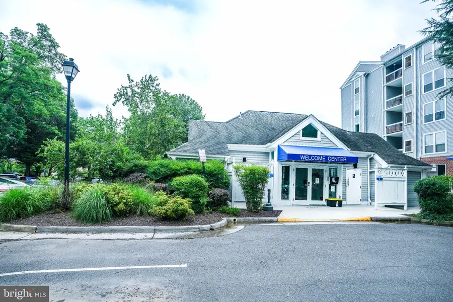 3176 Summit Square Dr #4-c5, Oakton, VA 22124 - #3