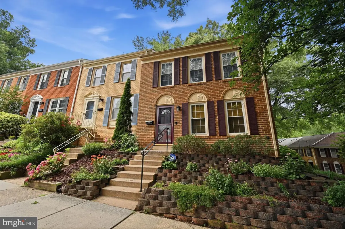 2324 Harleyford Ct, Reston, VA 20191 - #1