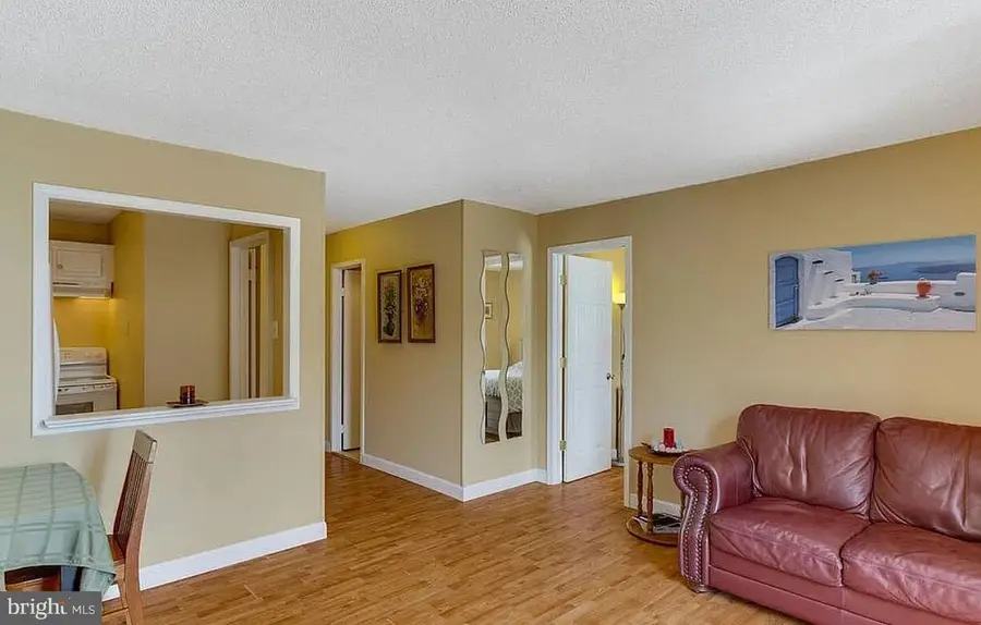6800 Fleetwood Rd #414, McLean, VA 22101 - #3