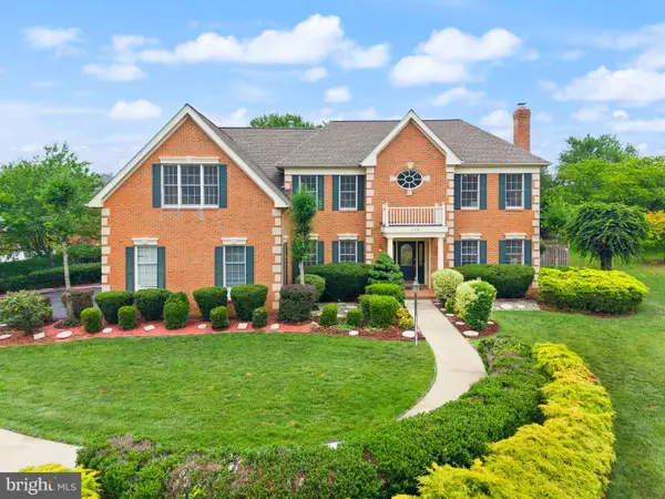 12754 Alder Woods Dr, FAIRFAX, VA 22033