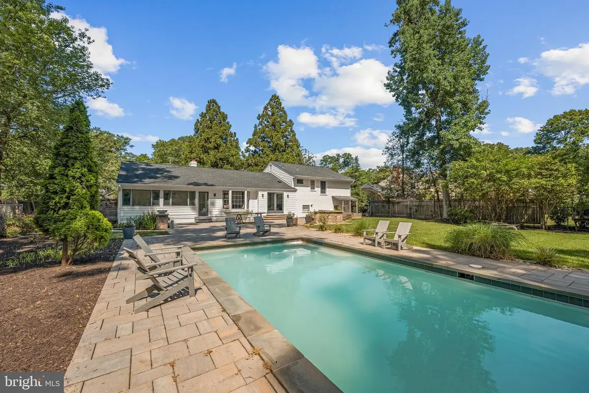 9013 Beatty Dr, Alexandria, VA 22308 - #1