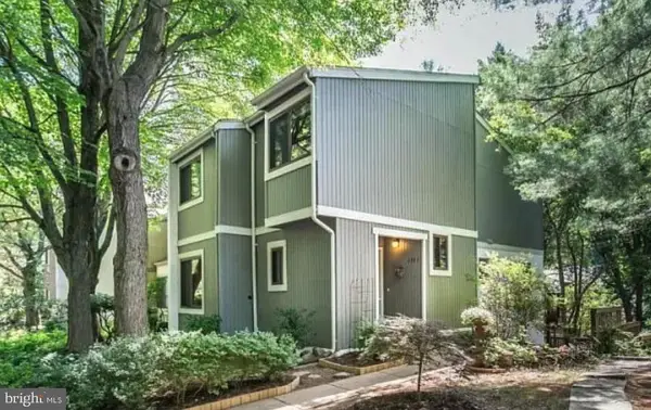 2347 Millennium Ln, RESTON, VA 20191