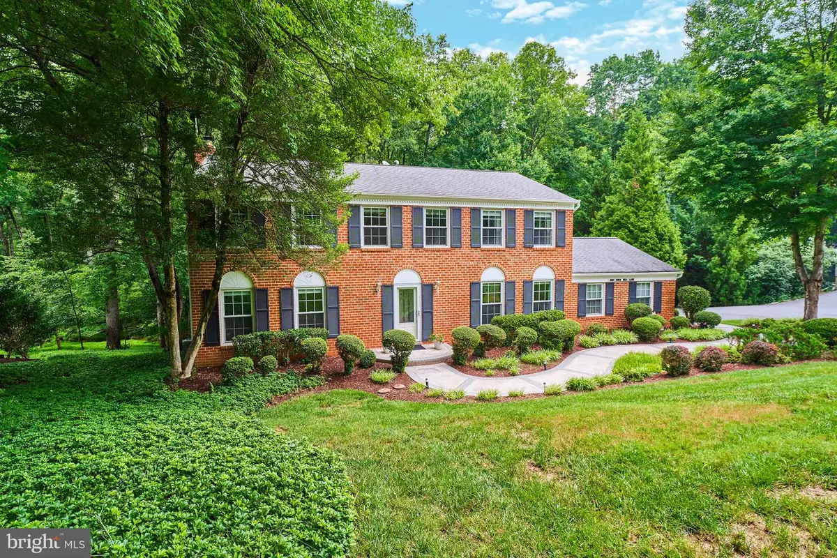 3091 Cobb Hill Ln, Oakton, VA 22124 - #1