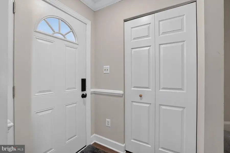 858 Dogwood Ct, Herndon, VA 20170 - #3