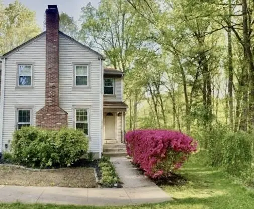 10100 Walnut Wood Ct, BURKE, VA 22015