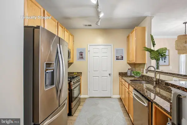 2791 Centerboro Dr #388, VIENNA, VA 22181