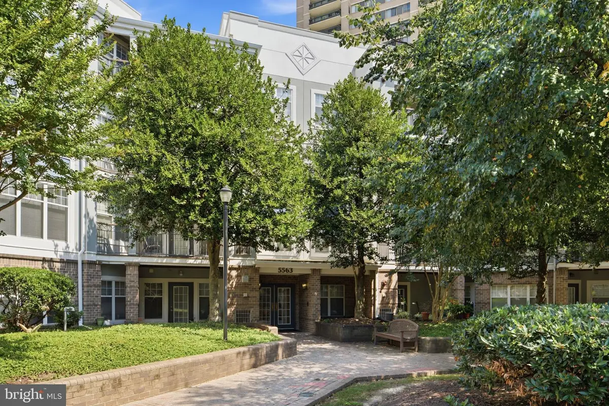 5563 Seminary Rd #107, Falls Church, VA 22041 - #1